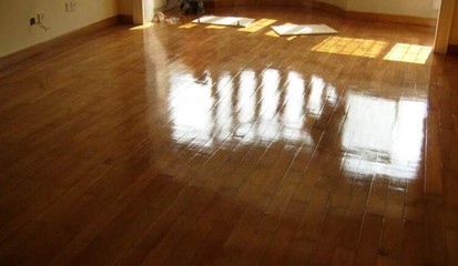 江東木地板打蠟服務(wù) 專業(yè)團(tuán)隊打造持久光潔的地板之美